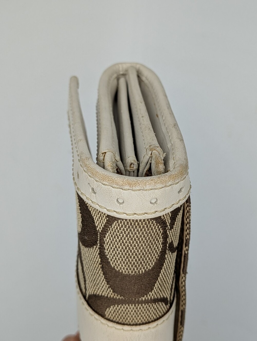 Coach Signature Wallet Khaki Canvas White Perforated Leather Trim Zip Folding - Picture 10 of 16